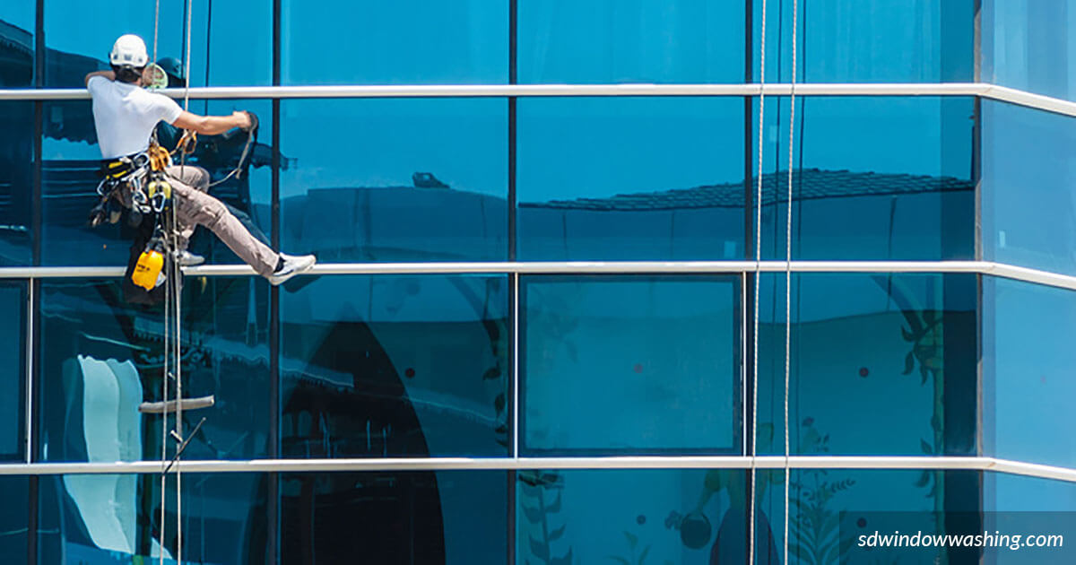 Guide To Finding The Best Window Washers