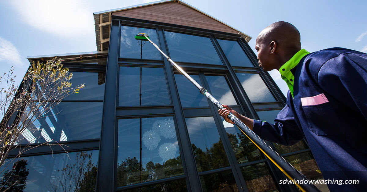 Advantages of Using Pure Water Window Cleaning
