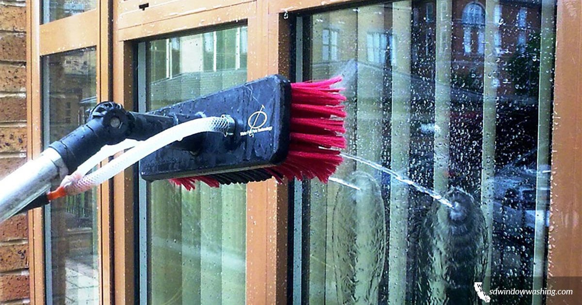 5 Types of Window Cleaning Services You Need Right Now